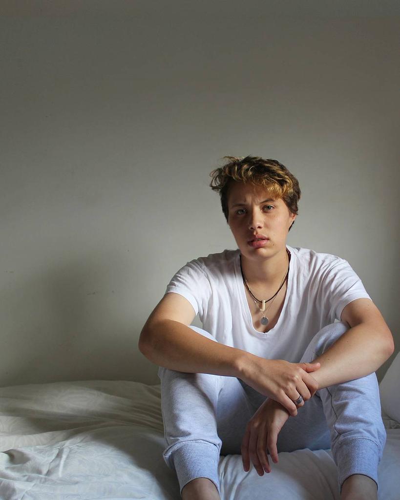 Coming Out to Your Mom: A Video by Jesi